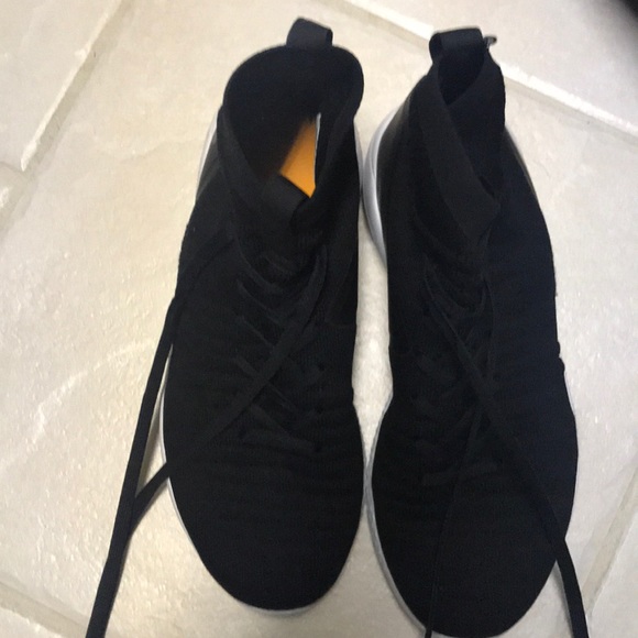 Reebok Hayasu sneakers 7.5 us - Picture 6 of 6